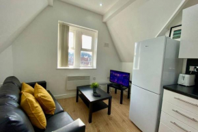 Group Of 8 Apartments For Up To 34 People By Centre!